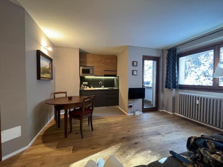 Apartament Raffinato Ed Accogliente Monolocale Di Montagna Breuil-Cervinia Zewnętrze zdjęcie